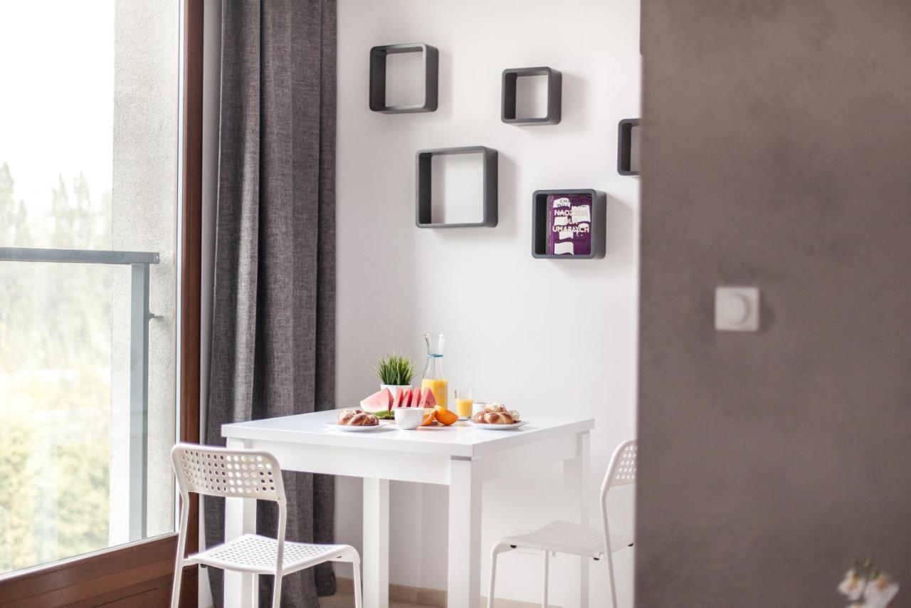 Kolejowa Aparthotel Varsovie Extérieur photo
