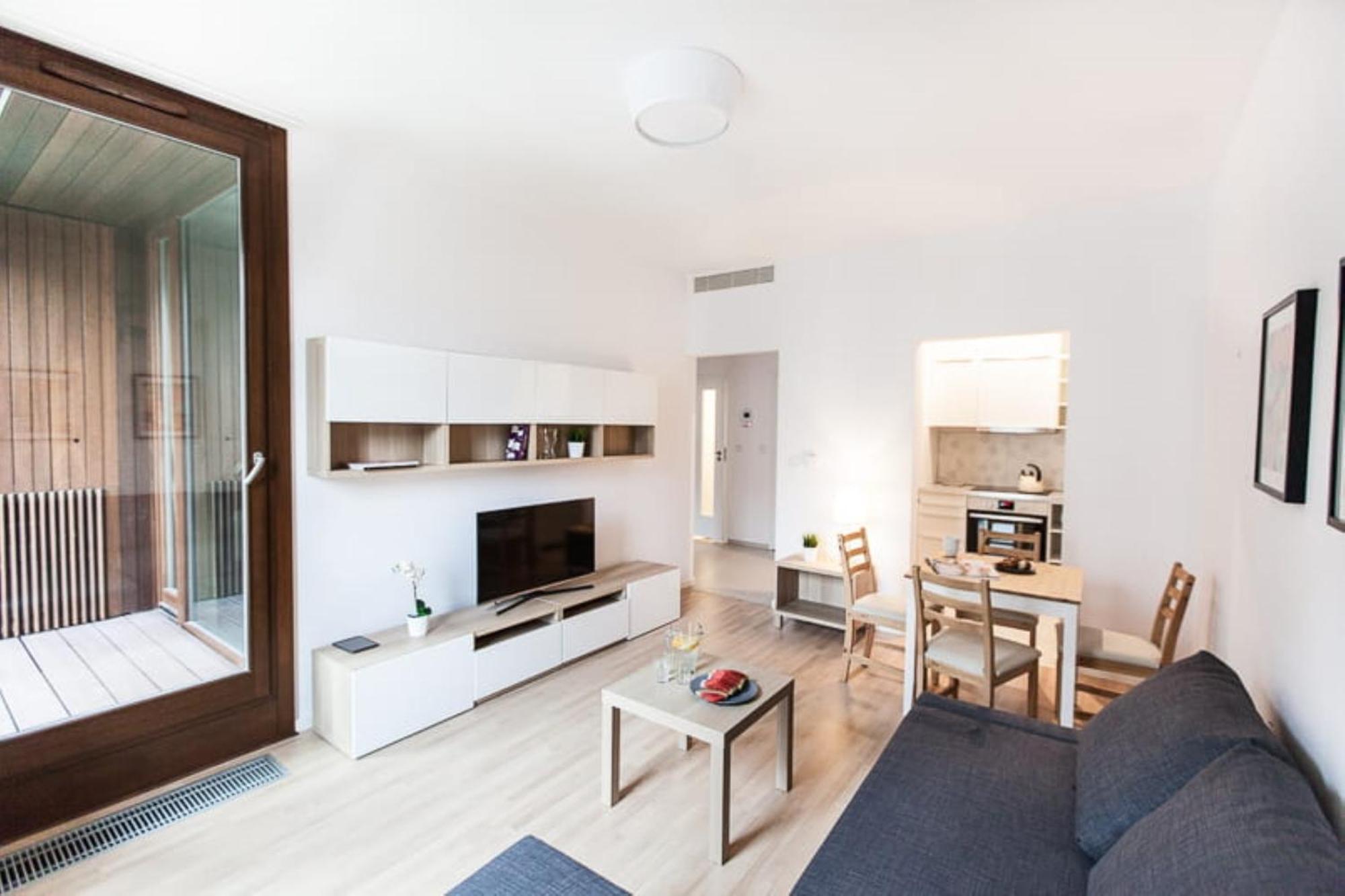 Kolejowa Aparthotel Varsovie Extérieur photo